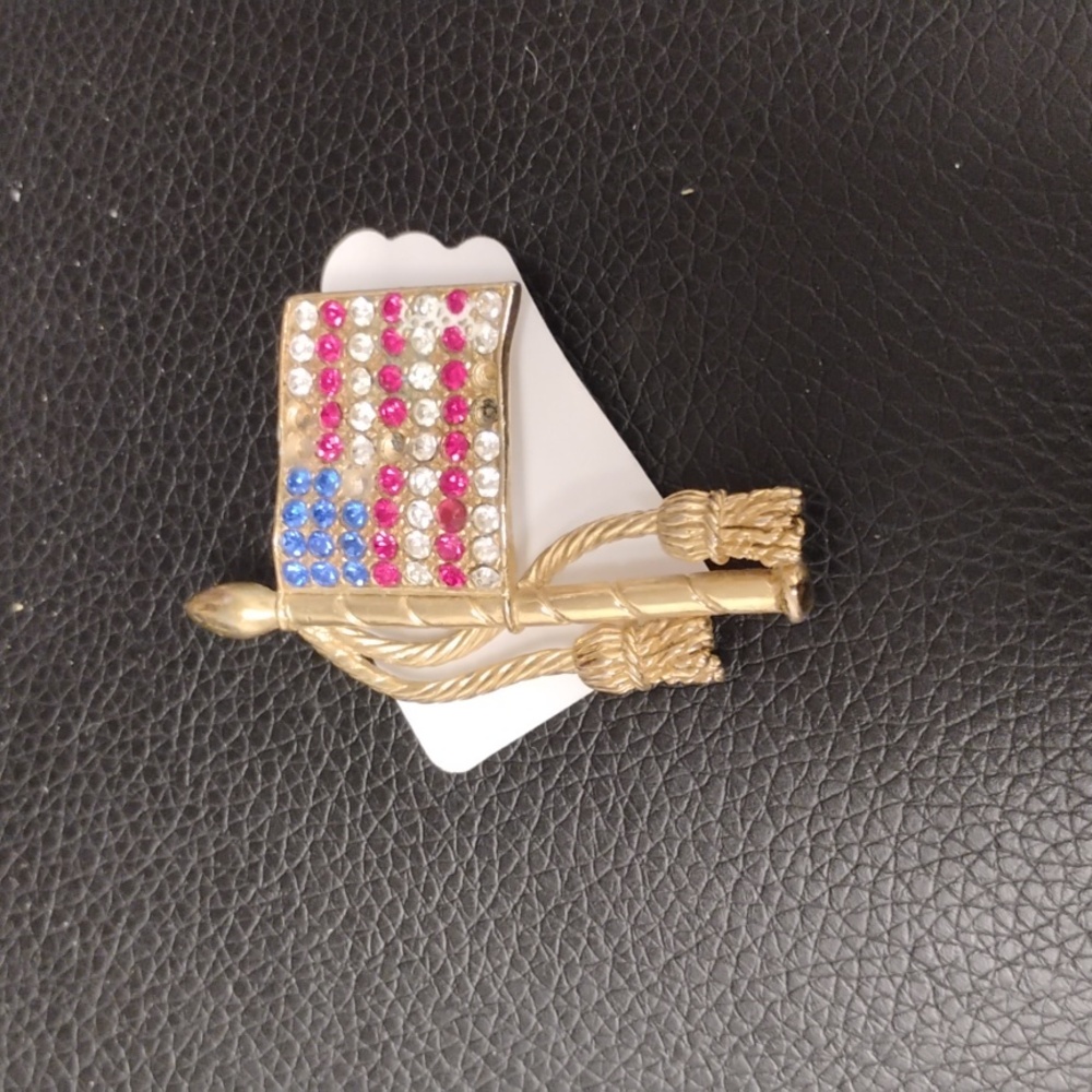 Joseph Cleary US FLAG BROOCH NRMINT CONDITION